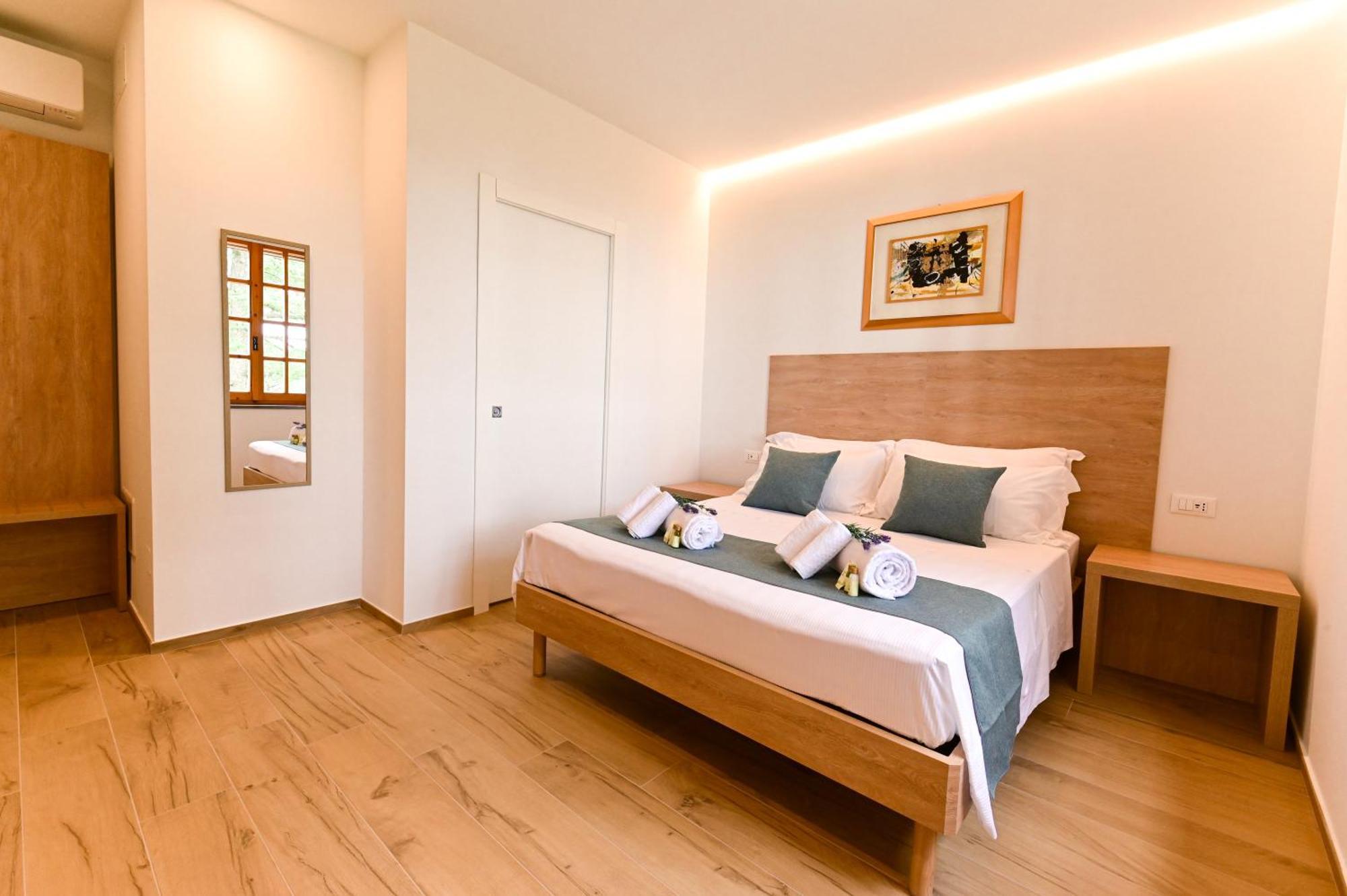 Villa Lucilla - B&B Rooms And Pool Potenza Picena Extérieur photo